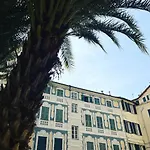 Sanny In The Center Daire *