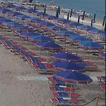 Sanny In The Center * Sanremo
