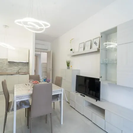 Sanny In The Center Apartment Sanremo